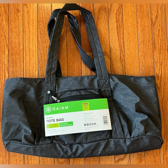 NWT GAIAM All Day Grey Tote Yoga Bag - Picture 4 of 7